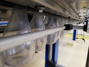 convoyeur à air, ACCS Europe, développeur : transfert de bouteilles fuselées et guidage multi-positions